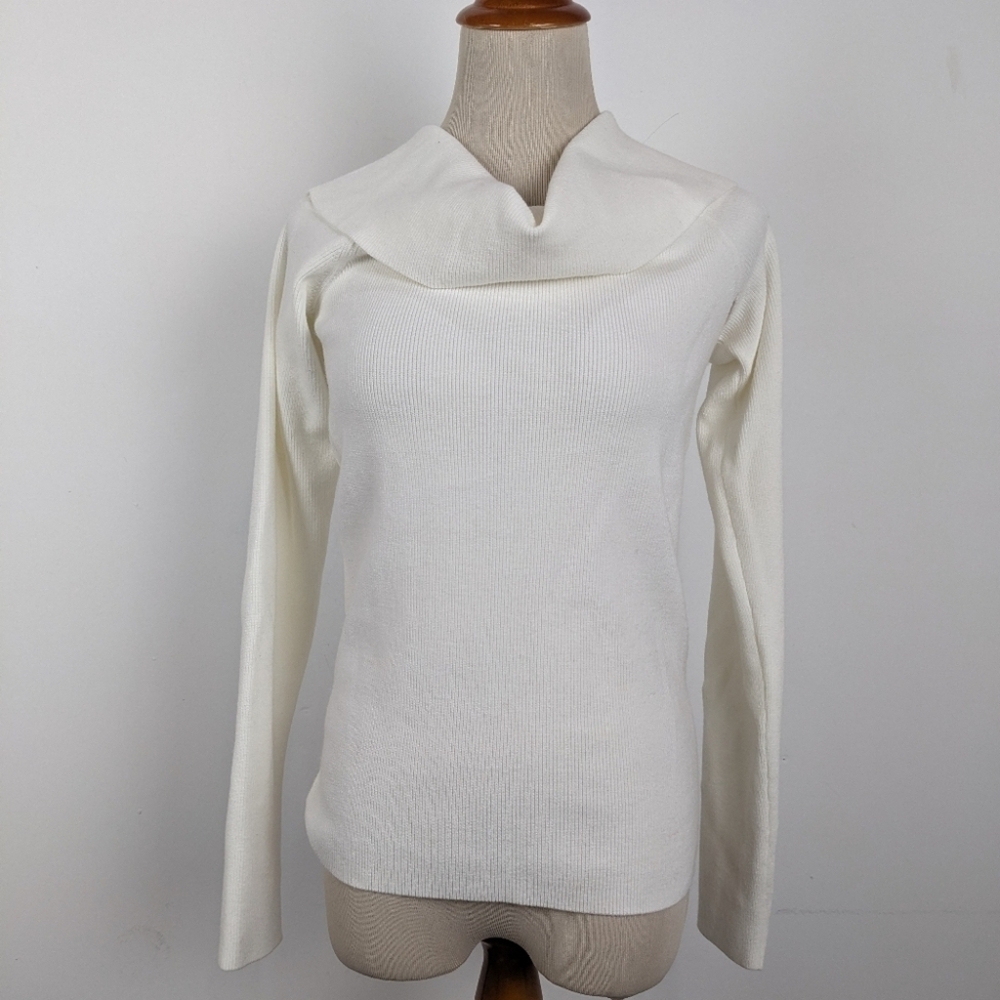 Aritzia Wilfred Cream Sweater Extra Large